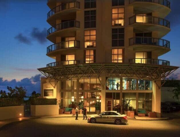 Beachfront Resort - Pool - Ocean View Balcony- Gym マイアミビーチ エクステリア 写真