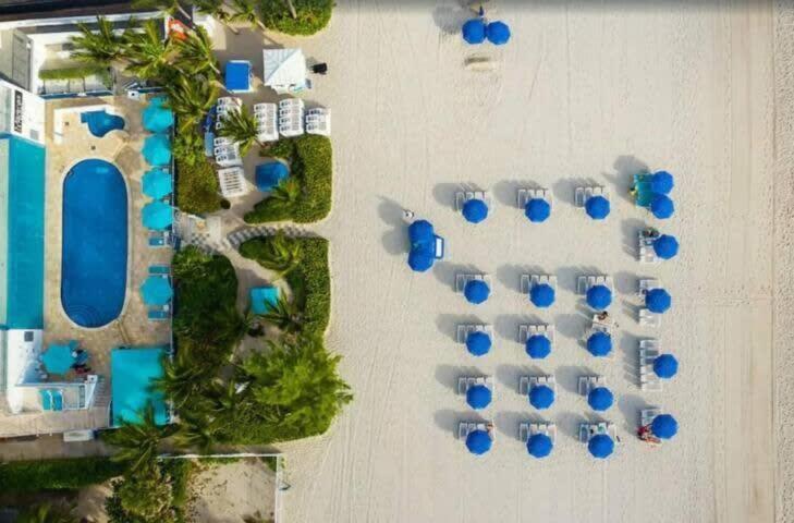 Beachfront Resort - Pool - Ocean View Balcony- Gym マイアミビーチ エクステリア 写真