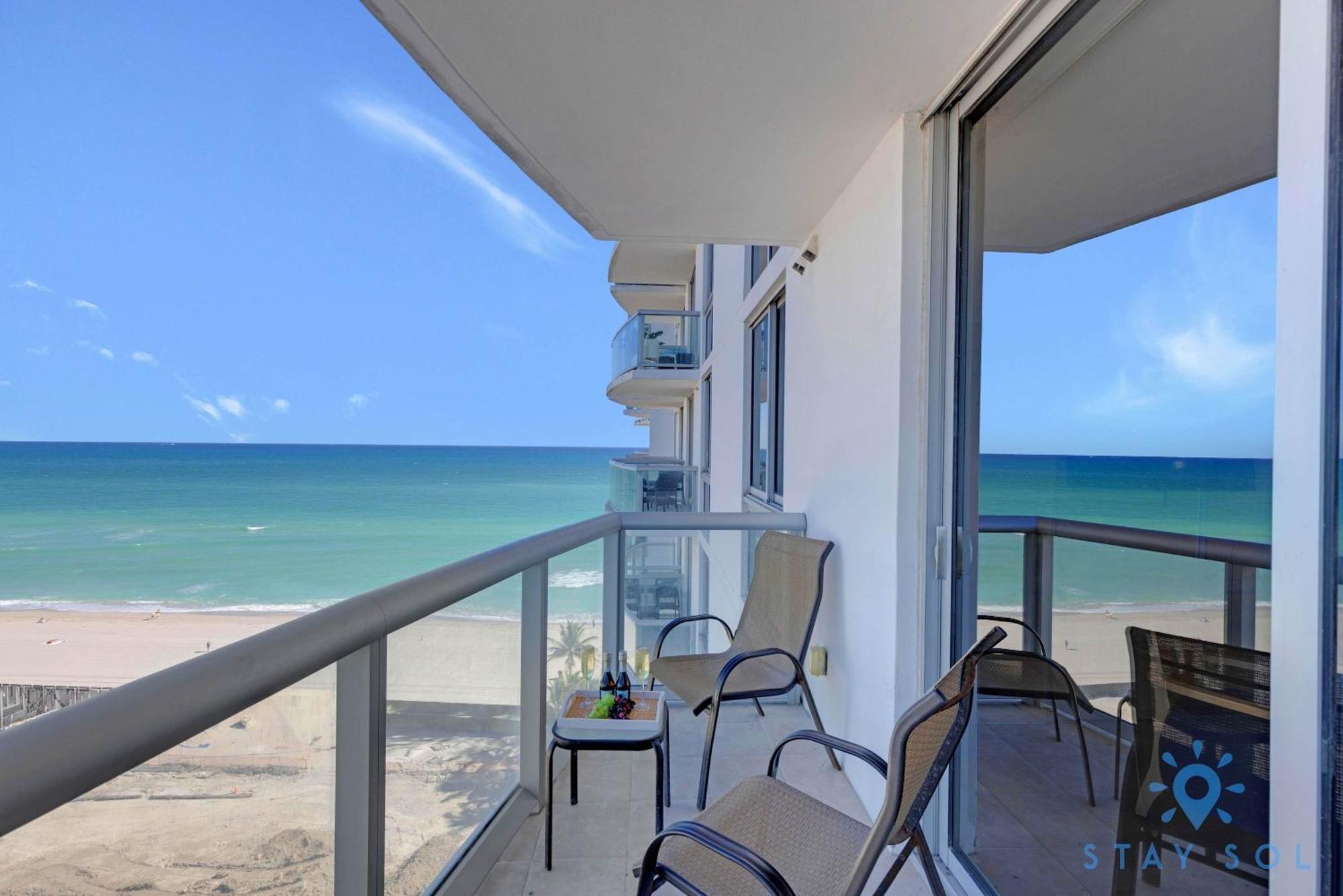 Beachfront Resort - Pool - Ocean View Balcony- Gym マイアミビーチ エクステリア 写真